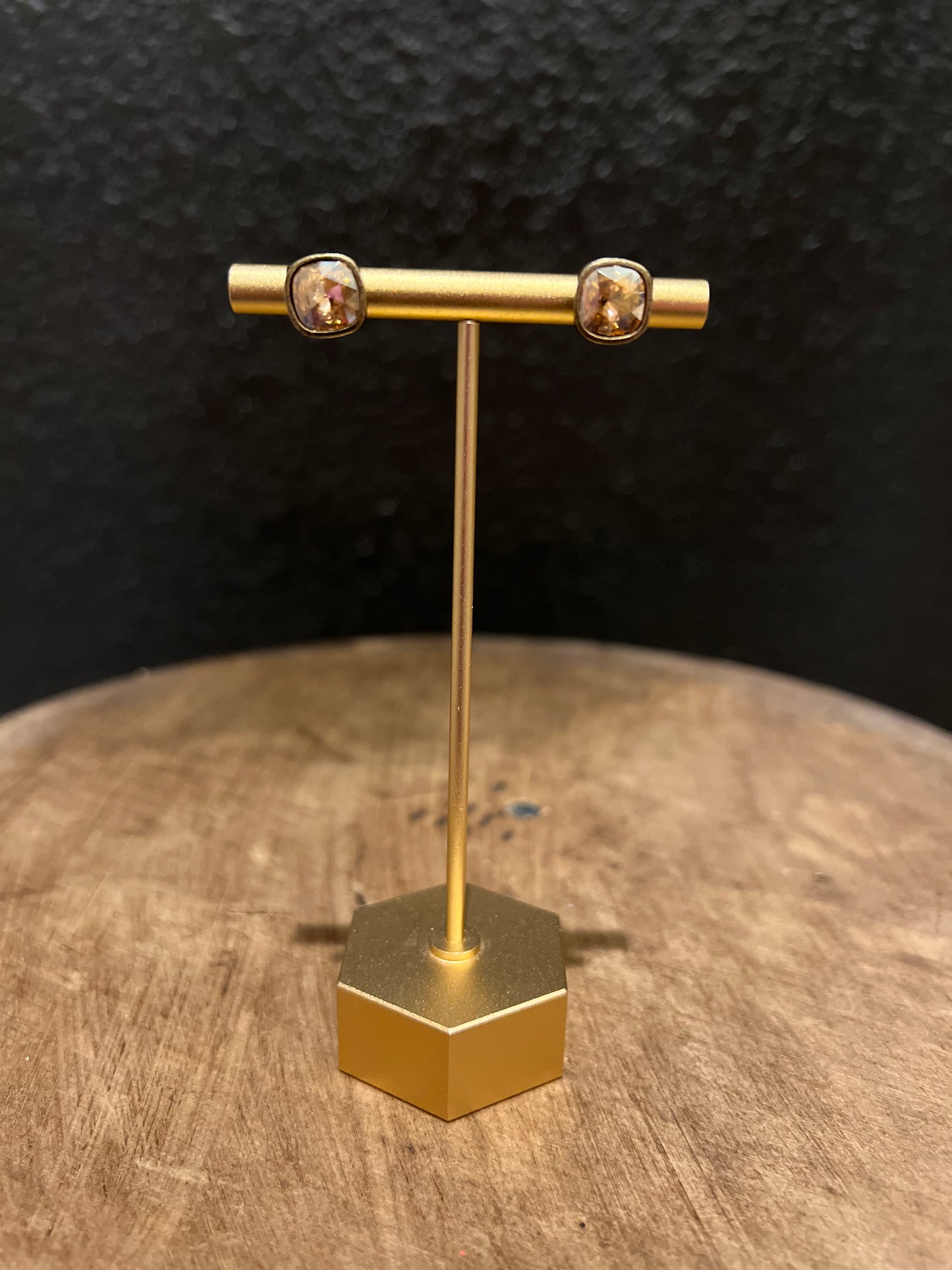 Bronze Crystal Post