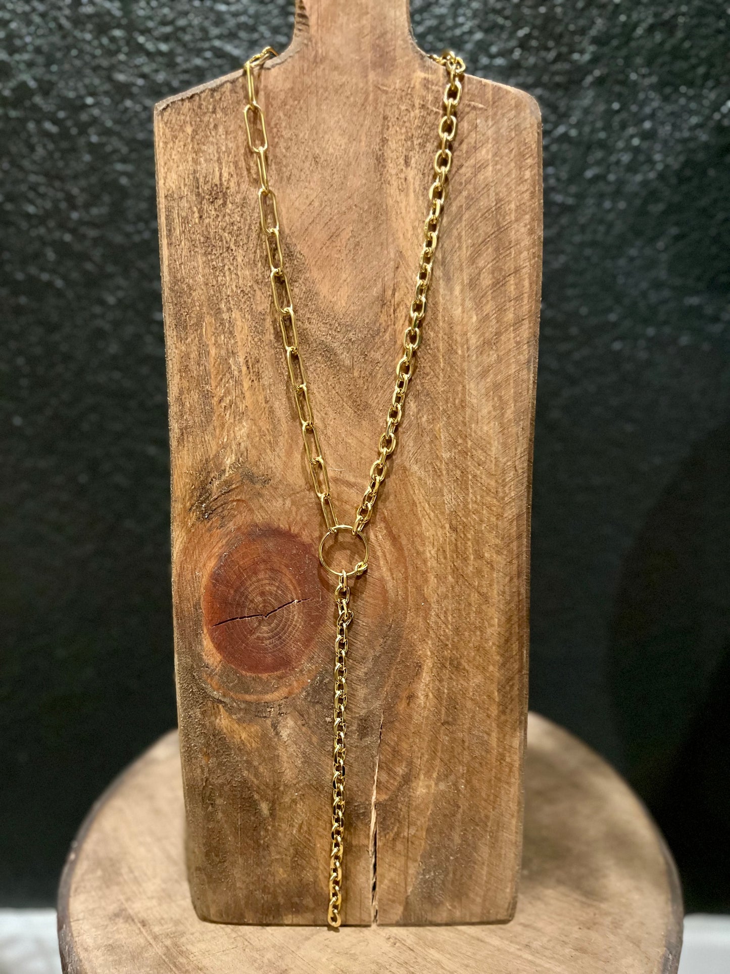Chain Lariat