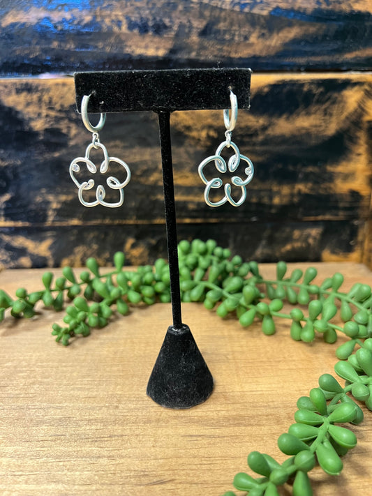 Silver Daisy Drop Earring