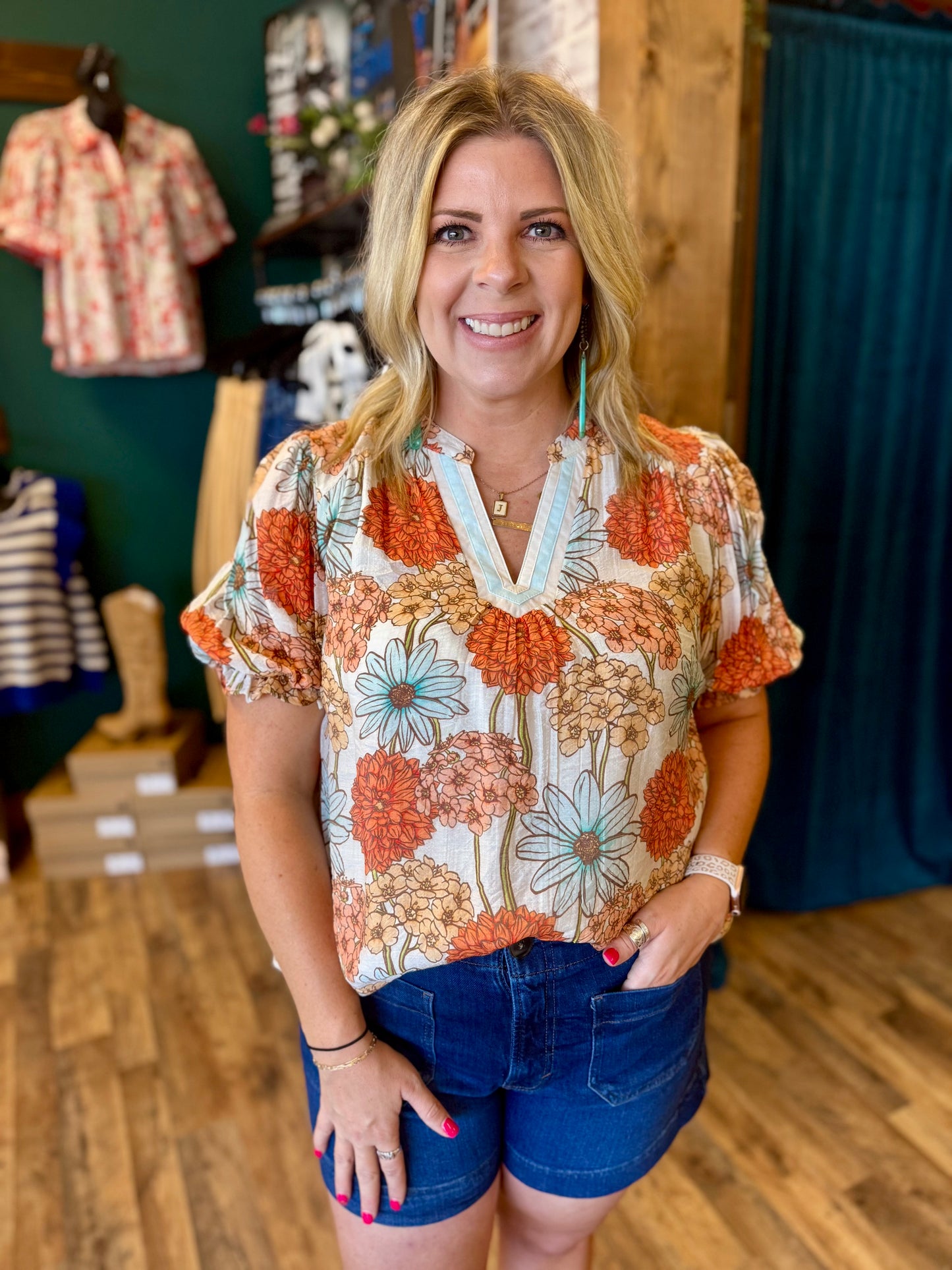 Mint Floral VNeck Top