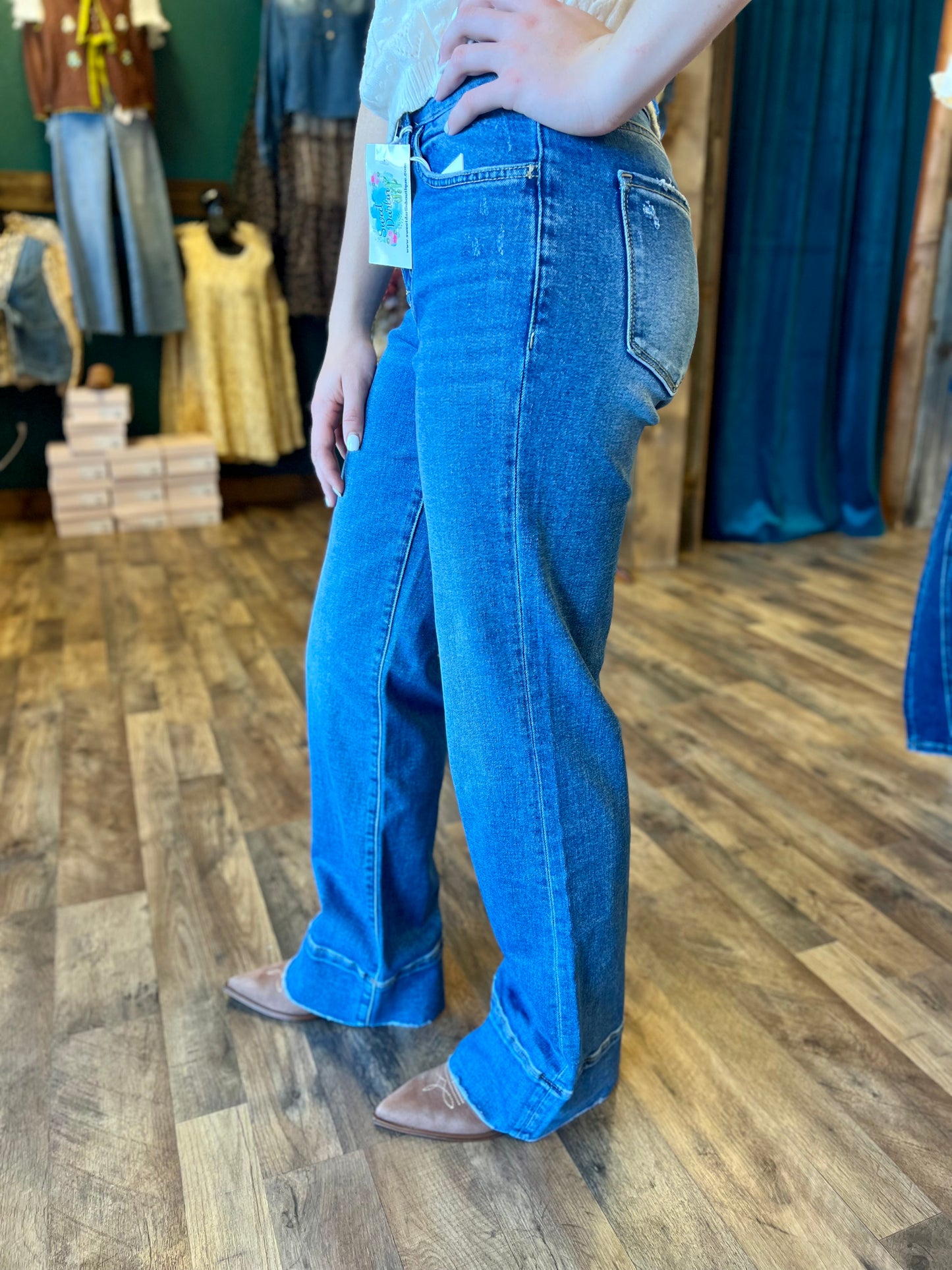 Lovervet High Rise Vintage Flare Trouser
