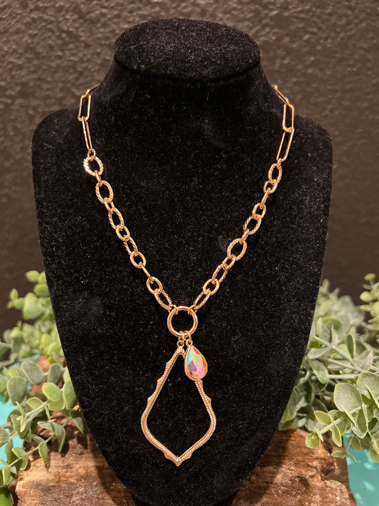 Gold Teardrop Linked Necklace