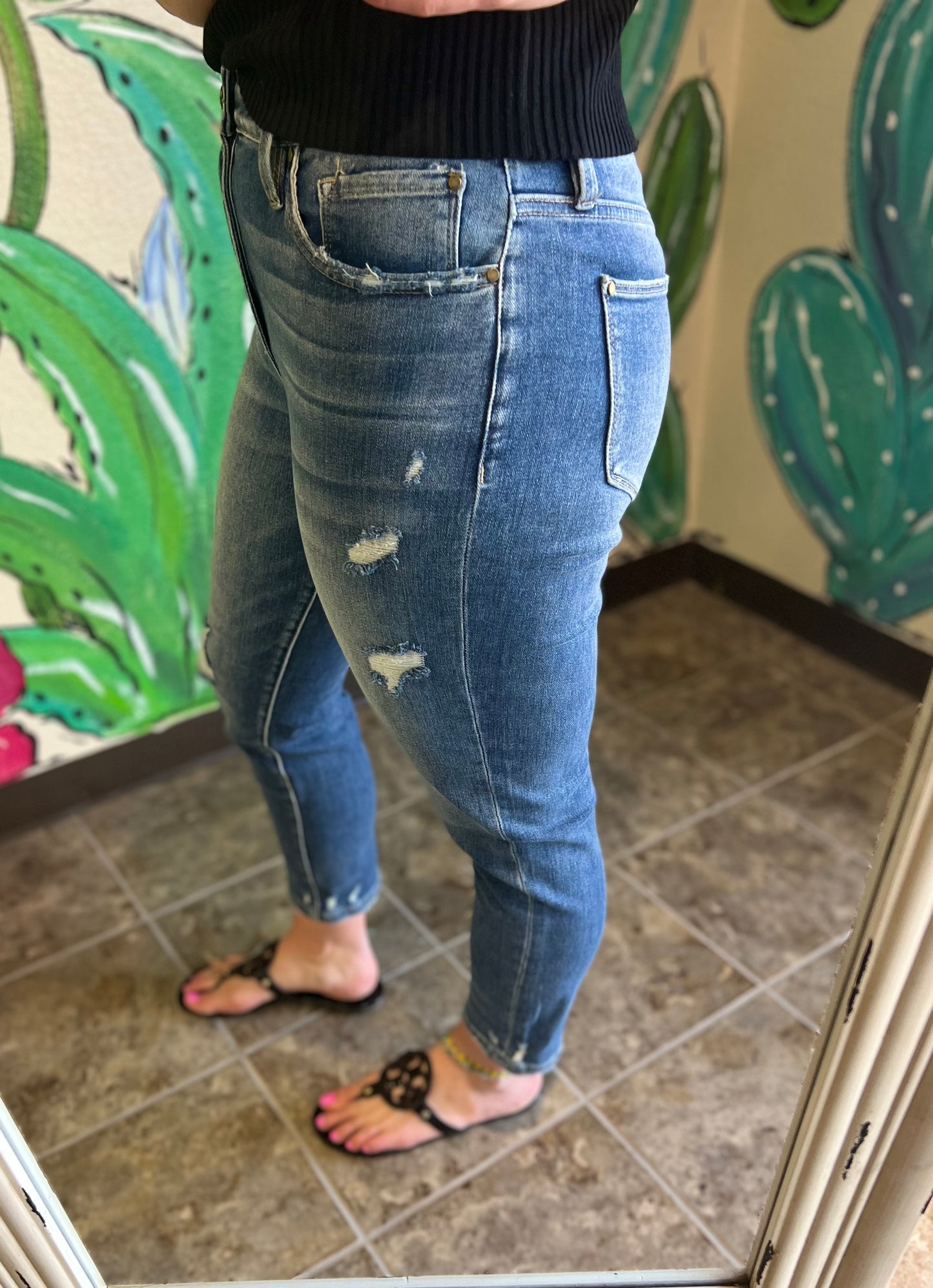 High Rise Stretch Mom Jean